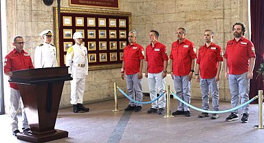 AKUT'tan Anıtkabir ziyareti