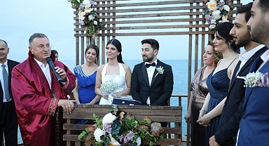 Aşkar-Kaya ailesinin mutlu günü