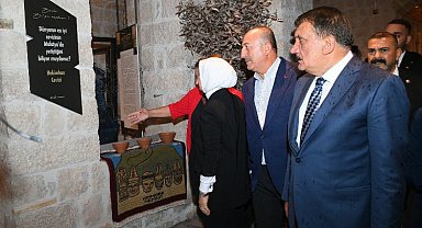 Bakan Çavuşoğlu, Kent Müzesi ve Arslantepe Höyüğü'nü Gezdi