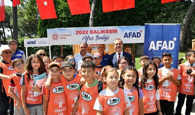 Balıkesir'de yaz şenliği coşkusu