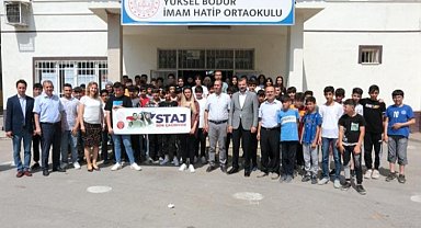 Başkan Işık, "Bir Milyon Genç İstihdam" için okul okul geziyor