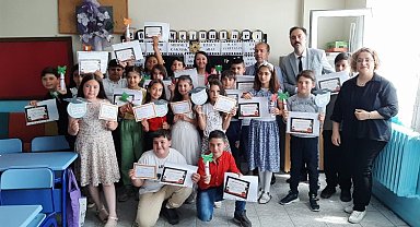 Bilecik Pazaryeri'nde karne heyecanı