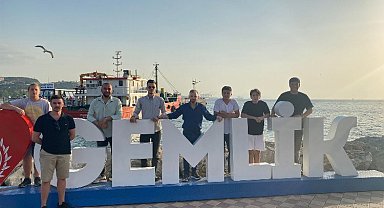 Bursa Gemlik'te İYİ Gençlik'ten 'çevre' mesajı