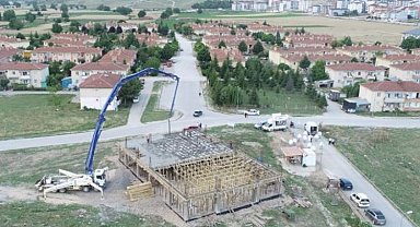 Bursa İnegöl'e hayırsever katkılı camiye temsili temel