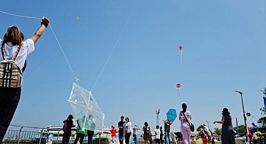 Bursa Mudanya semalarında 'atık'lar uçtu