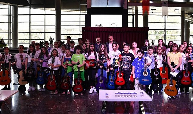Bursa Osmangazi'de 'Bilgi Evleri'ne bol etkinlikli kapanış