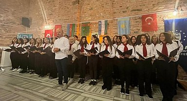 Bursa türkülerle gençleşti