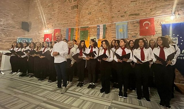 Bursa türkülerle gençleşti
