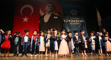 Çocuk Gelişim Merkezleri ilk mezunlarını verdi