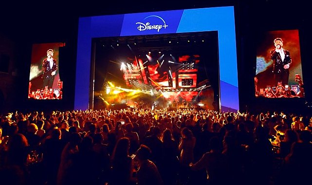 Disney Plus'tan rengarenk gece