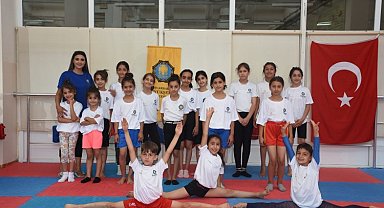 Diyarbakırlı minik cimnastikçiler milli sporcu olmak için çalışıyor