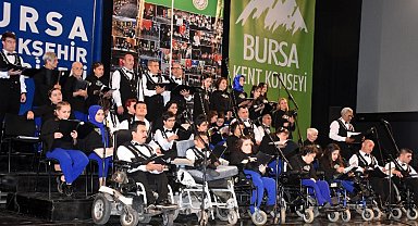Engelli solistler gönüllerde taht kurdu