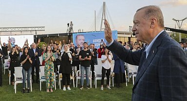 Erdoğan: Gençleri salt seçmen görmüyoruz... Seçim zamanında yapılacak