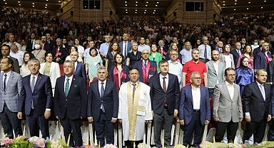 ERÜ Tıp Fakültesi'nde mezuniyet coşkusu
