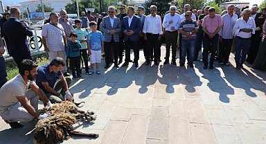 Erzincanlı hacı adaylar kutsal topraklara uğurlandı
