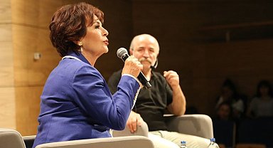 Hülya Koçyiğit'ten Ankaralılarla Yeşilçam söyleşisi