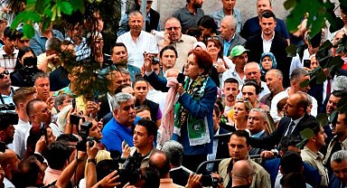 İYİ Parti Genel Başkanı Akşener, Malkaralılarla buluştu