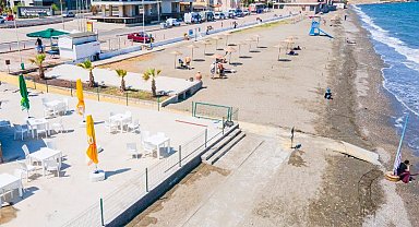 İzmir Güzelbahçe plajları ziyaretçilerini bekliyor