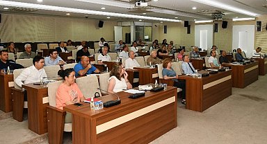İzmir Karabağlar muhtarları dinliyor