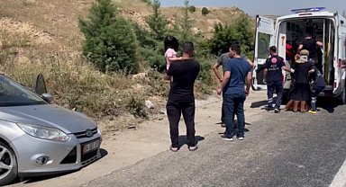 Kamyonun sıkıştırdığı otomobil takla attı 1 yaralı