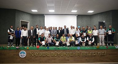 Kayseri Büyükşehir personeline orman yetiştirme sertifikası