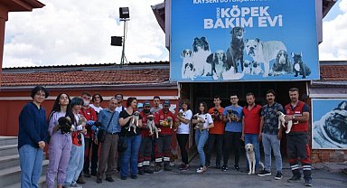 Kayseri Kocasinan'dan gençlere hayvan sevgisi aşılanıyor