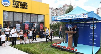 Kayseri protokolünden açılış yağmuru