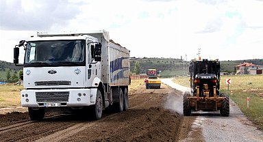 Kayseri Talas kırsalında yollar genişliyor