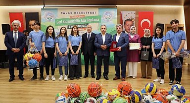 Kayseri Talas'ta geri dönüşümcüler ödüllendi