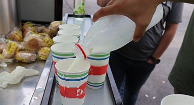 Kocaeli İzmit'te 500 litre süt içti
