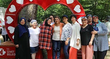 Kocaeli İzmit'te kadınlardan 'yaz'a piknikli 'merhaba'