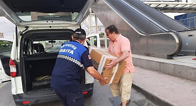 Kocaeli Zabıtası zorda kalanın yanında