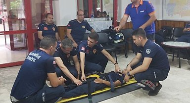 Manisa'da itfaiyeciler birer 'hafif arama kurtarmacı' oldu