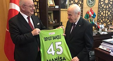 Manisa'dan Bahçeli'ye 45 numaralı forma