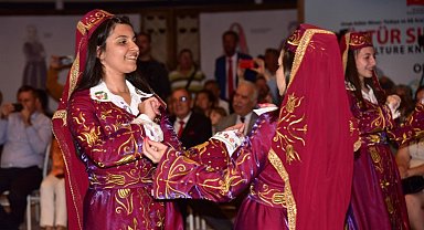 Manisa'dan Türk Dünyası ezgileri yükseldi