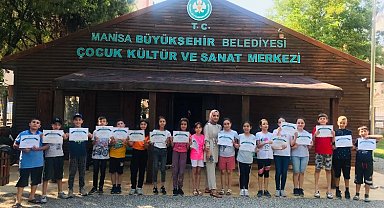 Manisalı minikler başarılarını belgeledi