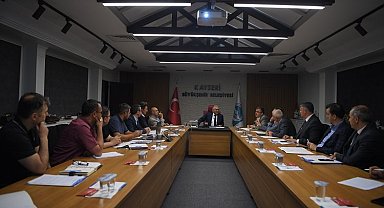Memduh Büyükkılıç'tan Erciyes zirvesi