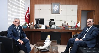 Memduh Büyükkılıç'tan ERÜ Başhekimi Horozoğlu'na ziyaret