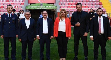 Memduh Büyükkılıç'tan Kayserispor'un hocası Çağdaş Atan'a mesaj