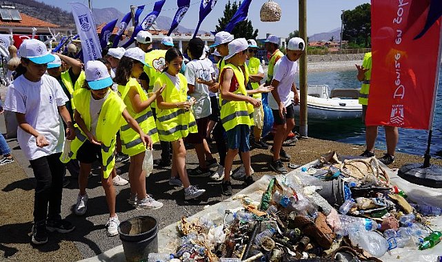 Muğla Milas'ta deniz dibi temizliği
