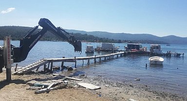 Muğla Milas'ta kaçak iskeleler yıkılıyor!