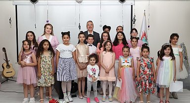 Nevşehir'de piyano öğrencilerinden anlamlı dinleti