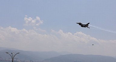 SOLOTÜRK Kocaeli İzmit'te keşif uçuşu yaptı