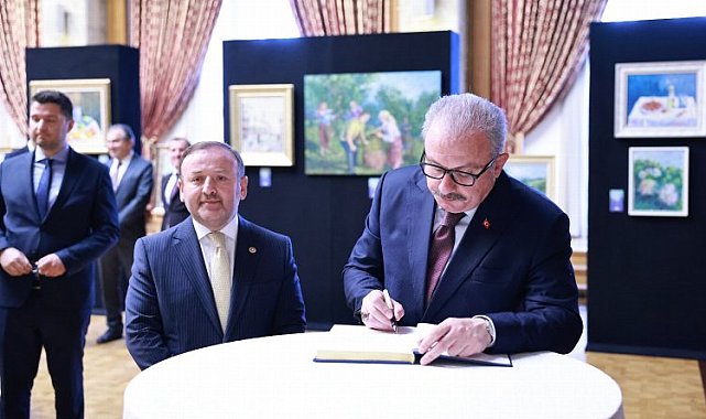 'Ülkemde Renkler' sergisi TBMM'de açıldı