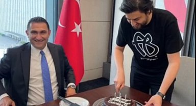 Ünlü klarnet sanatçısına New York'ta sürpriz doğum günü