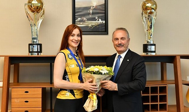 Vakıfbank'ta ayrılık rüzgarı