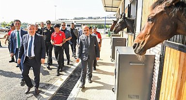 Vali Elban Atlı Polis Birlik Amirliği'ne ziyaret