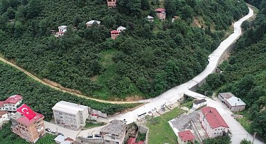 15 Temmuz şehidinin kabrine giden yol betonlandı