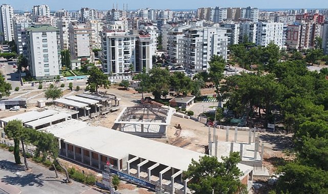 Antalya'nın en büyük mezarlığı bitiyor
