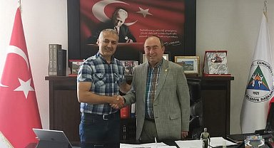 Artvin Belediyesi'nden 'Vefa' heykeli